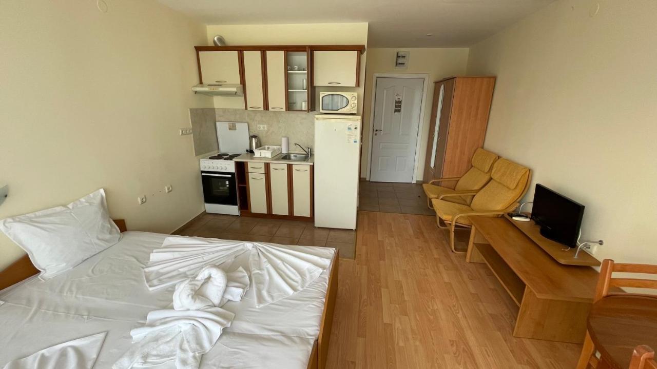 Fort Noks Holiday A2-61 Large Studio Солнечный берег Экстерьер фото