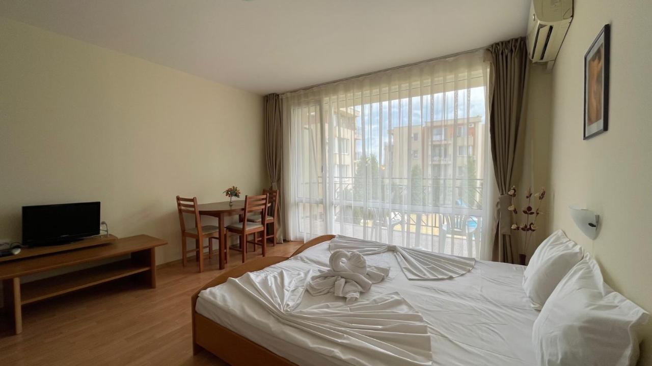 Fort Noks Holiday A2-61 Large Studio Солнечный берег Экстерьер фото